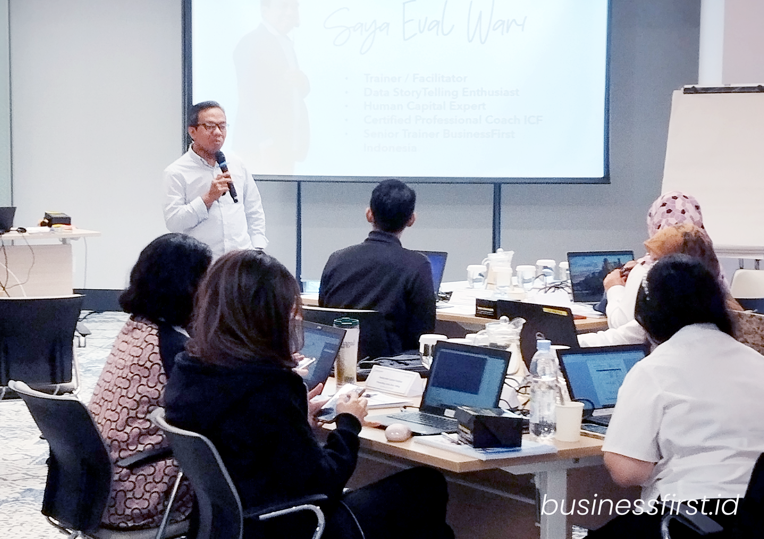 Meningkatkan Keterampilan Presentasi-g1